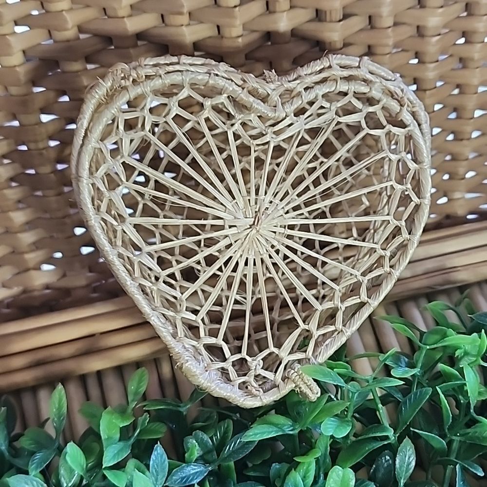 Vintage 70's 80's Handmade Woven Sweetgrass Heart Box With Latch